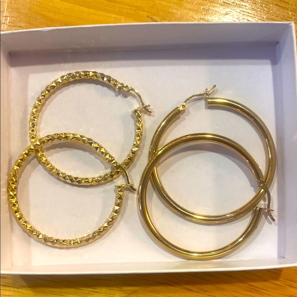 2 pack gold hoops